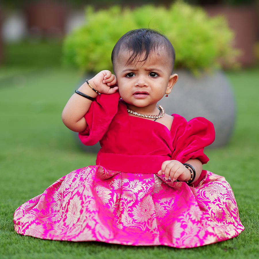 Puffed Sleeved Gathered Dress