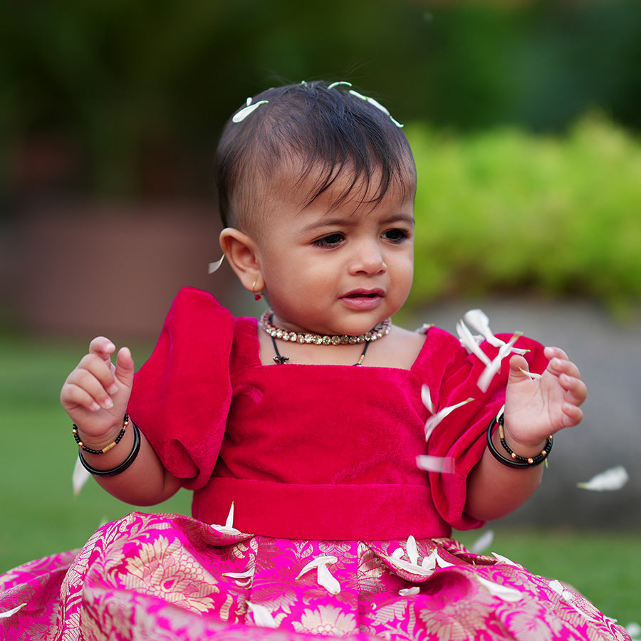 Puffed Sleeved Gathered Dress